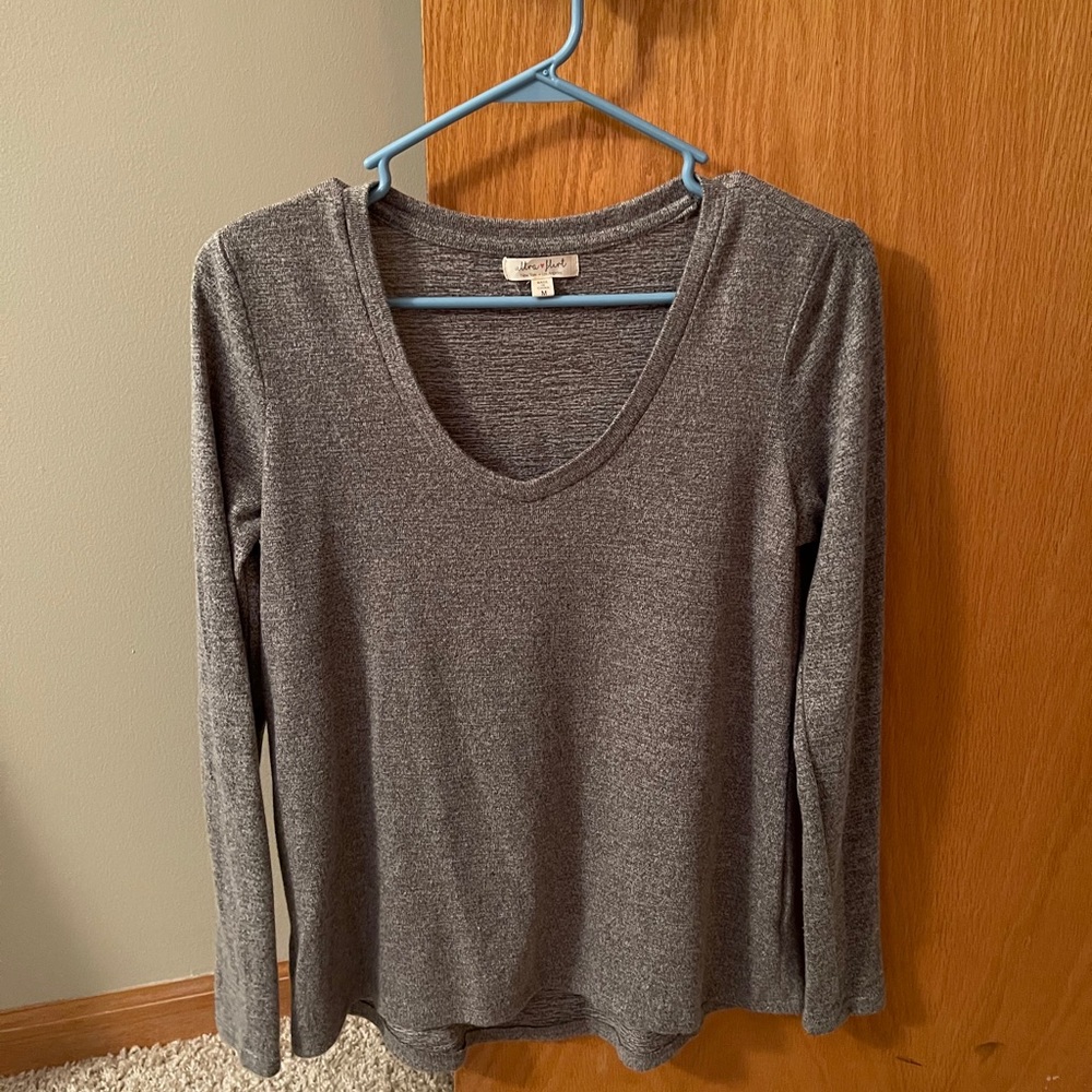 Super soft grey long sleeve